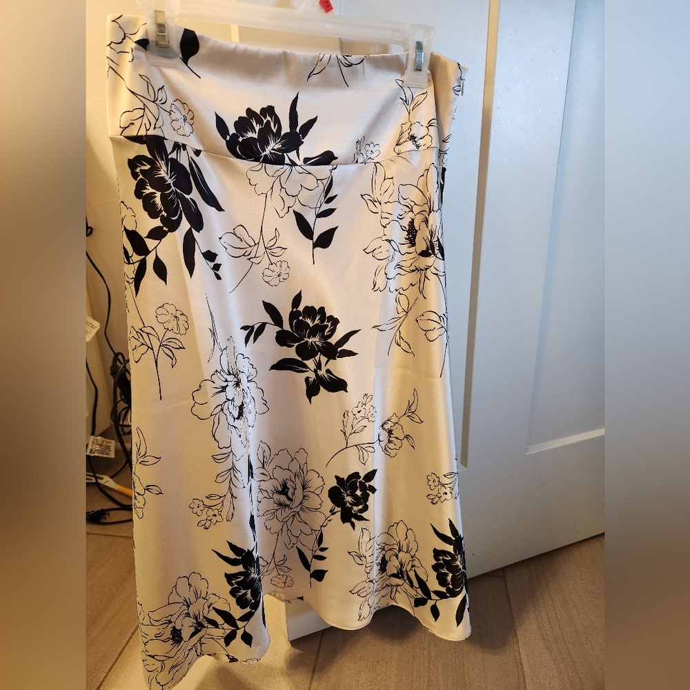 Bogo. Floral Black and White Dress